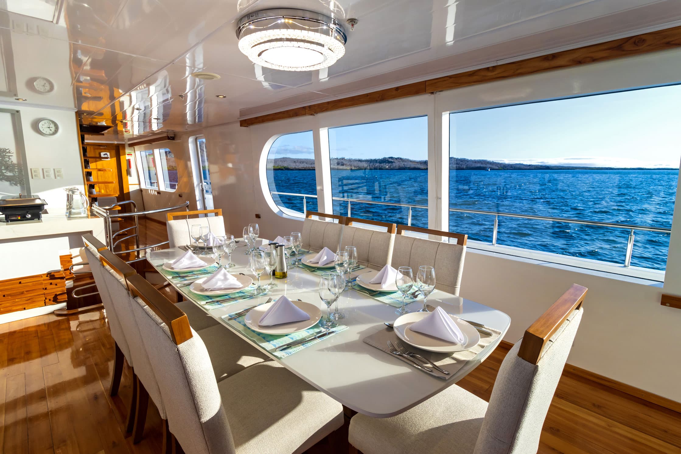 Grand Daphne - Interior View